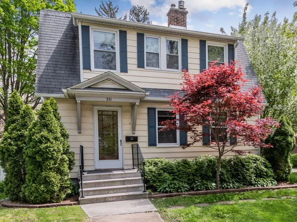 331 56th St, Des Moines, IA 50312