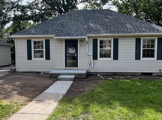 2761 S 34th St, Lincoln, NE 68506