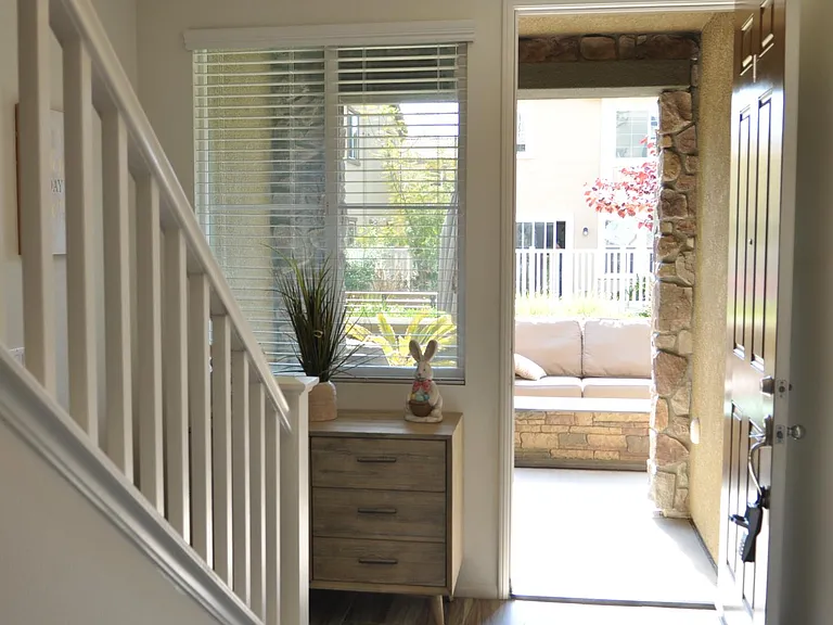 460 Prosperity Dr — Photo 3