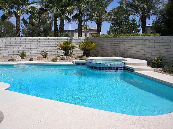 Heated Inground pool/ spa with Diving board