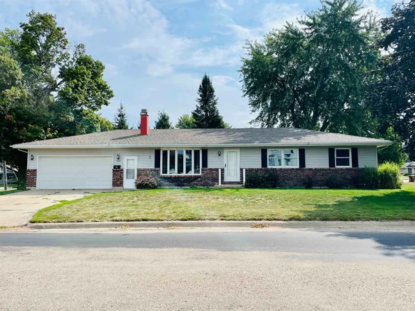 208 S Campbell Ave, Polo, IL 61064