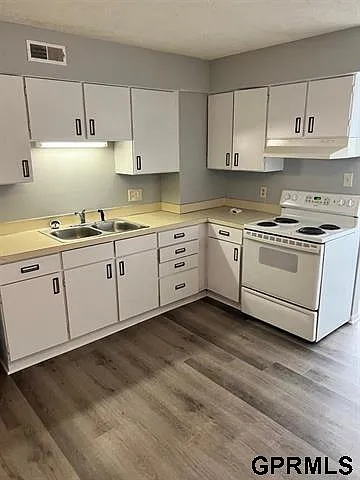 817 James Pkwy #7 — Photo 2