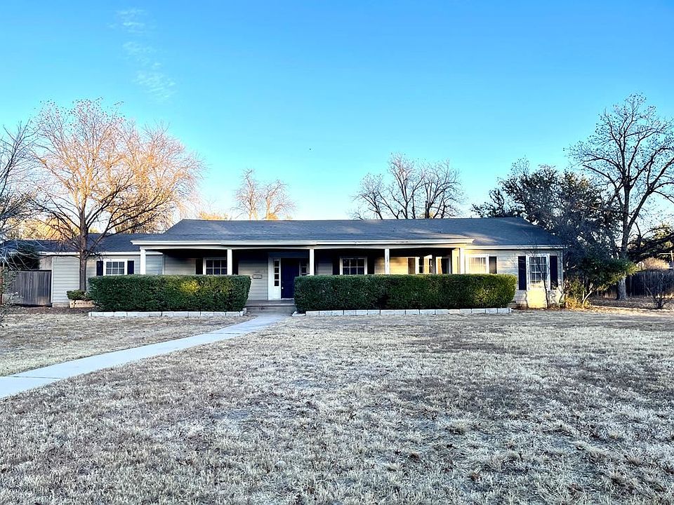 1st image of 2204 Douglas Dr