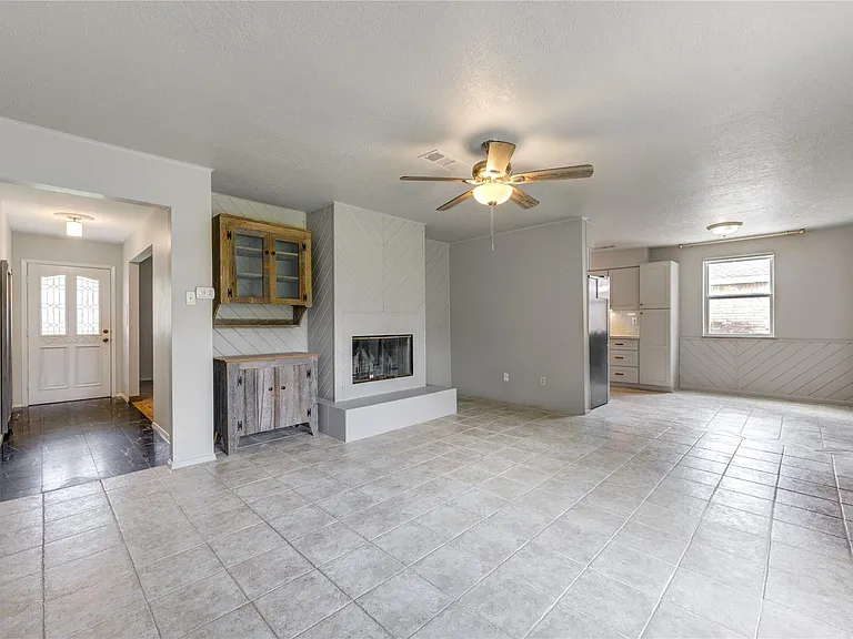 16019 Fathom Ln — Photo 6