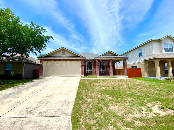 12647 Point Smt, San Antonio, TX 78253