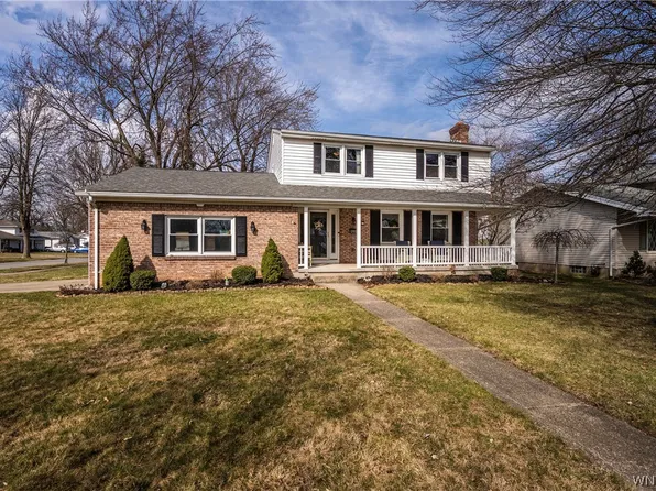 6 Willow Green Dr, Amherst, NY 14228