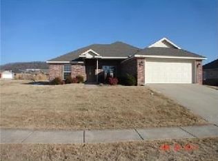 3415 Grayson Ln, Springdale, AR 72764