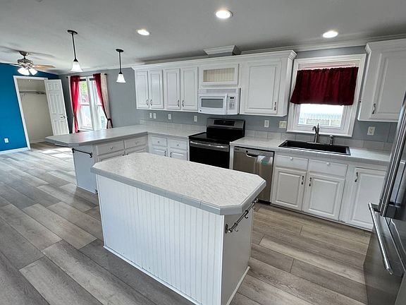 4th image of 6206 Compass Ln