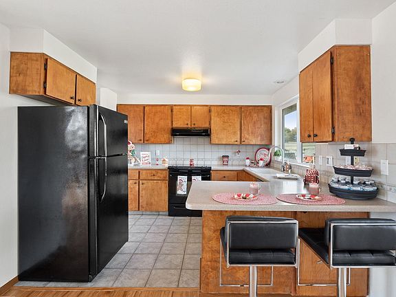 5th image of 906 Angeline Blvd