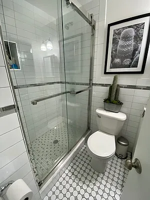 Rented by Performing Assets Corp | media 9