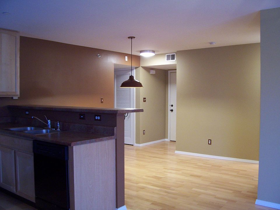 Dining Area-Front door