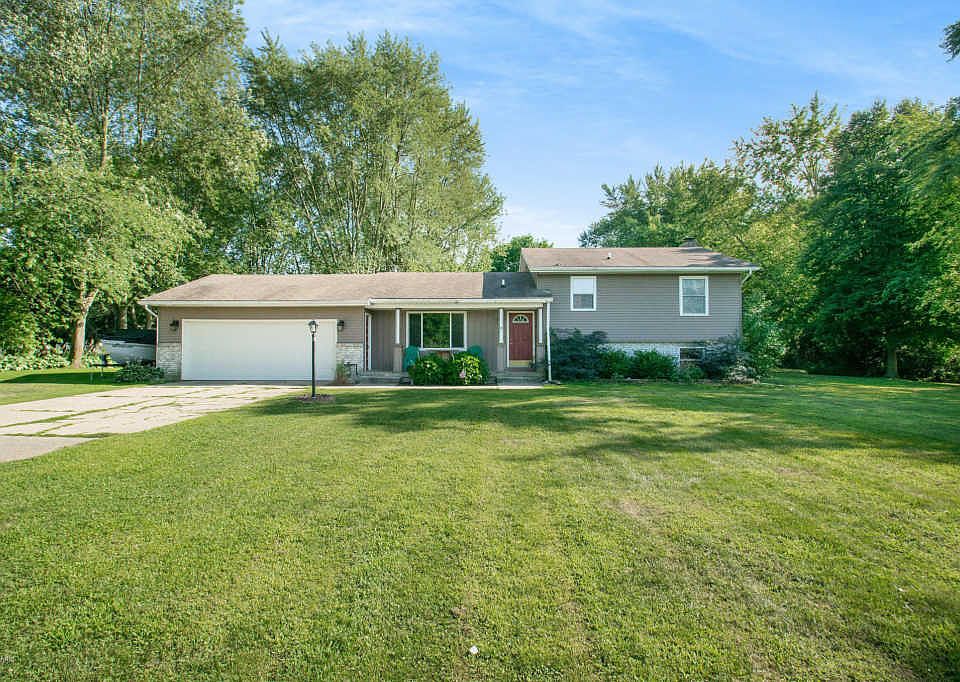 1st image of 702 Bylsma Dr