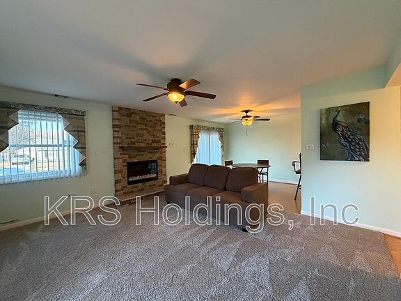 3rd image of 117 Roane Dr APT C