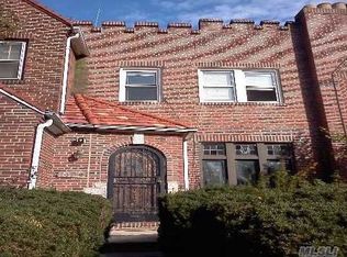 23215 143rd Ave, Rosedale, NY 11413