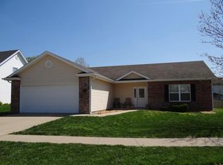 2104 Hollow Ridge Ct, Columbia, MO 65201