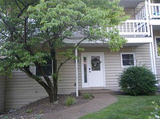 11615 Village Dr, Evansville, IN 47725