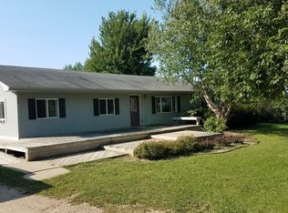 122 32nd Ave SE, Watertown, SD 57201