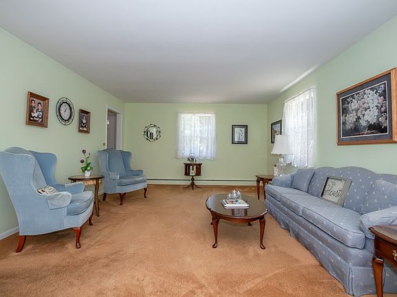 5th image of 29 Madrid Ct
