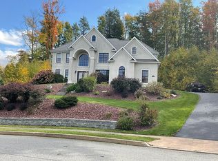 710 Parkview Rd, Moscow, PA 18444