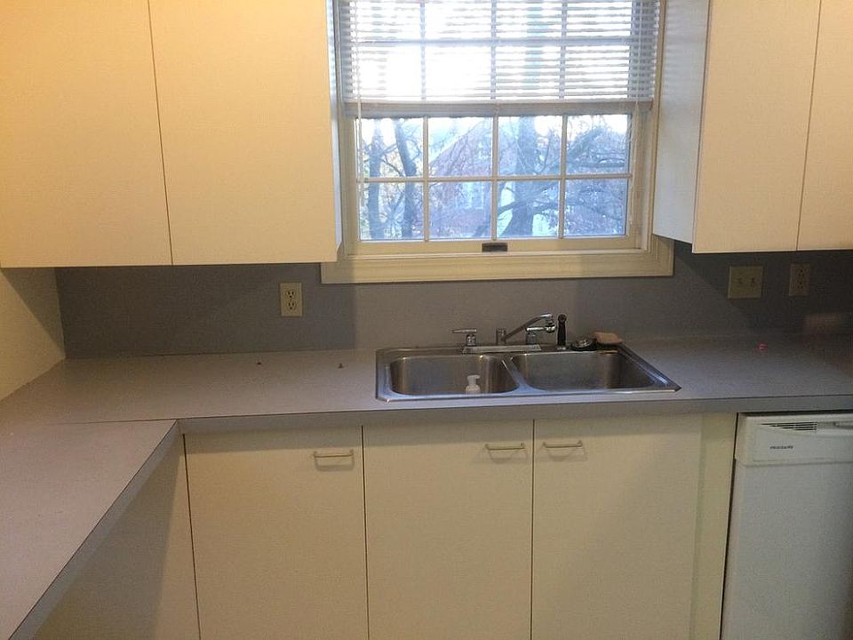 2nd image of 3598 Palmerston Rd