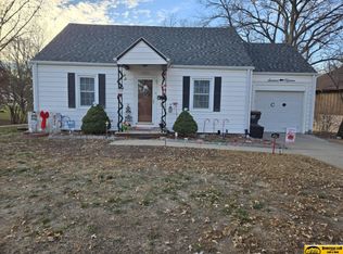 1615 S 4th Ave, Beatrice, NE 68310