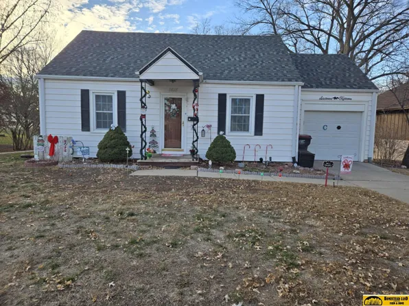 1615 S 4th Ave, Beatrice, NE 68310
