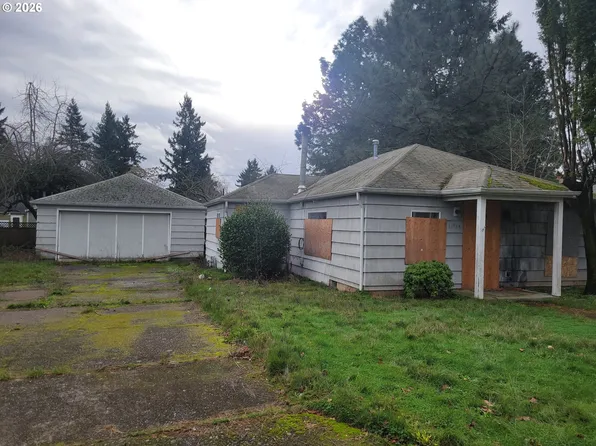 11514 SE Alder St, Portland, OR 97216