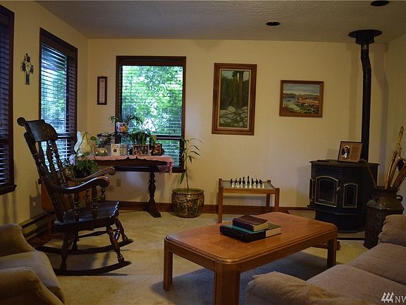 4th image of 1381 E Saint Andrews Dr N