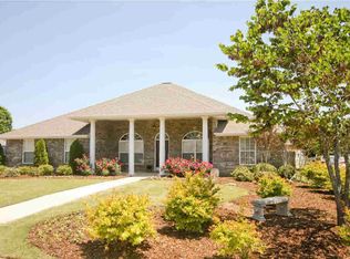 7023 Thornwood Ln SE, Owens Cross Roads, AL 35763