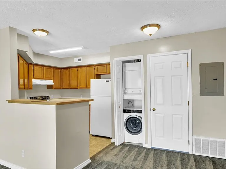 Parkview Apartments — Photo 10