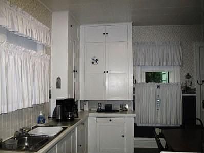 5th image of 506 N 17th Ave E
