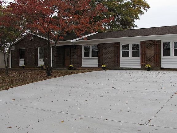 2nd image of 122 Dewsberry Rd