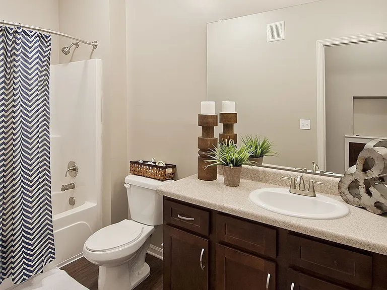 Whitepalm Apartments — Photo 9