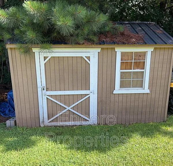 705 Piper St — Photo 5
