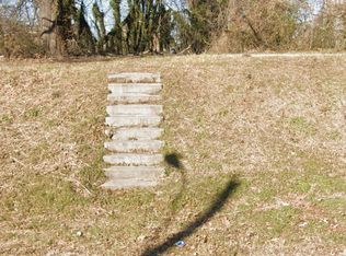 366 Laclede Ave, Gilbert, TN 38126