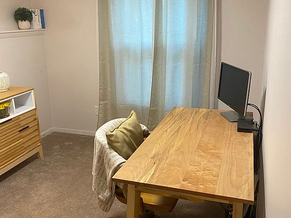 5th image of 2818 Stoneleigh Dr