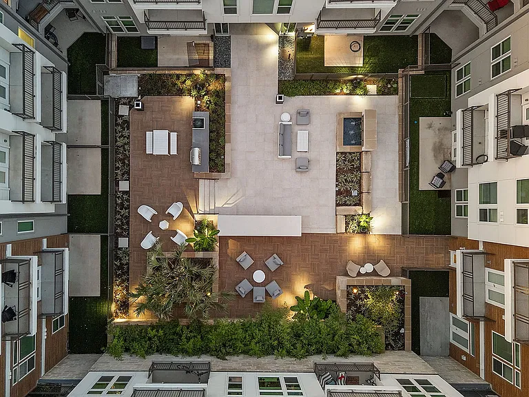 The Mercury Courtyard B