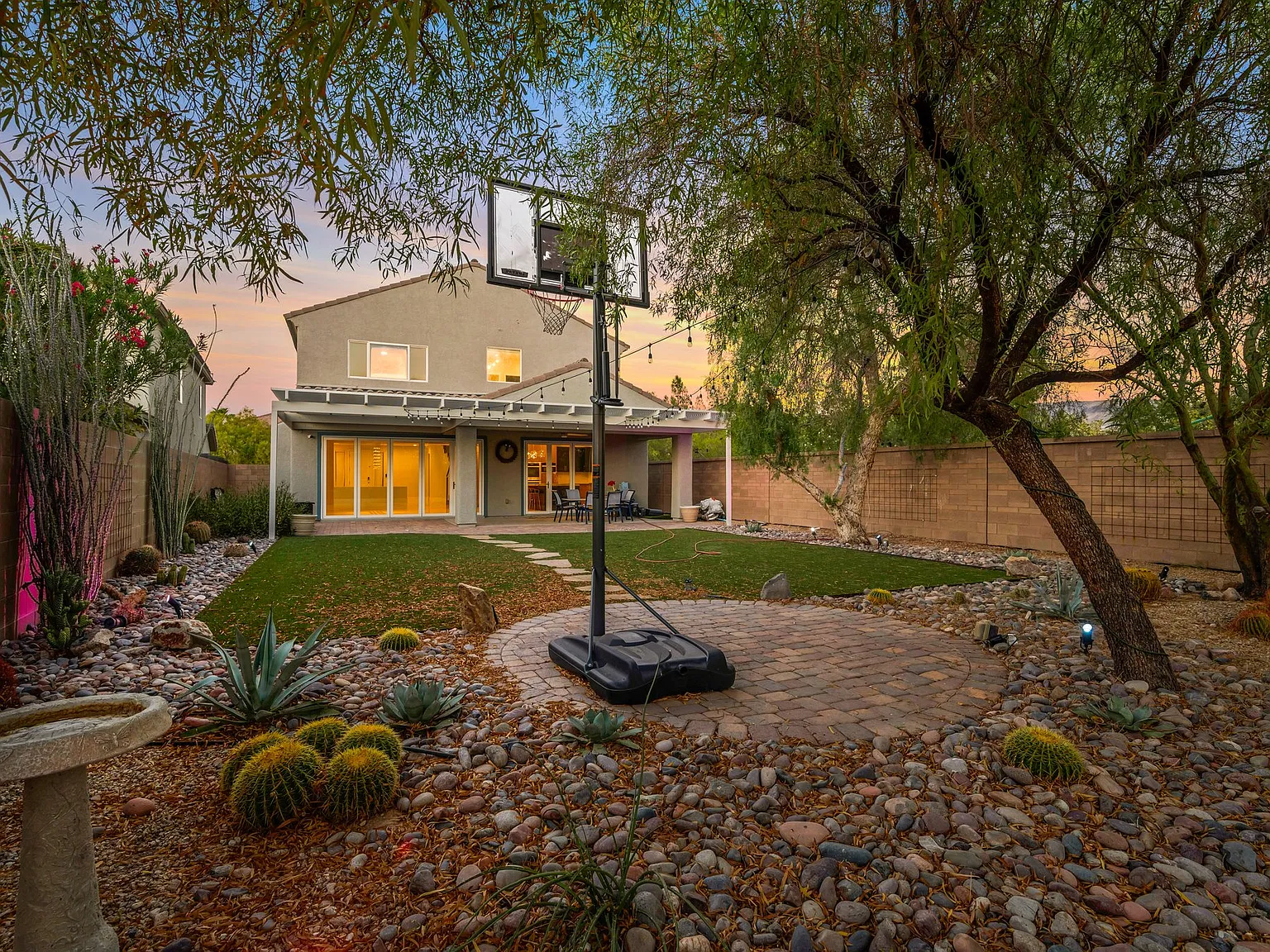 2485 Sturrock Dr — Photo 3