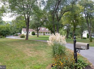 395 Castanea Dr, Martinsburg, WV 25403