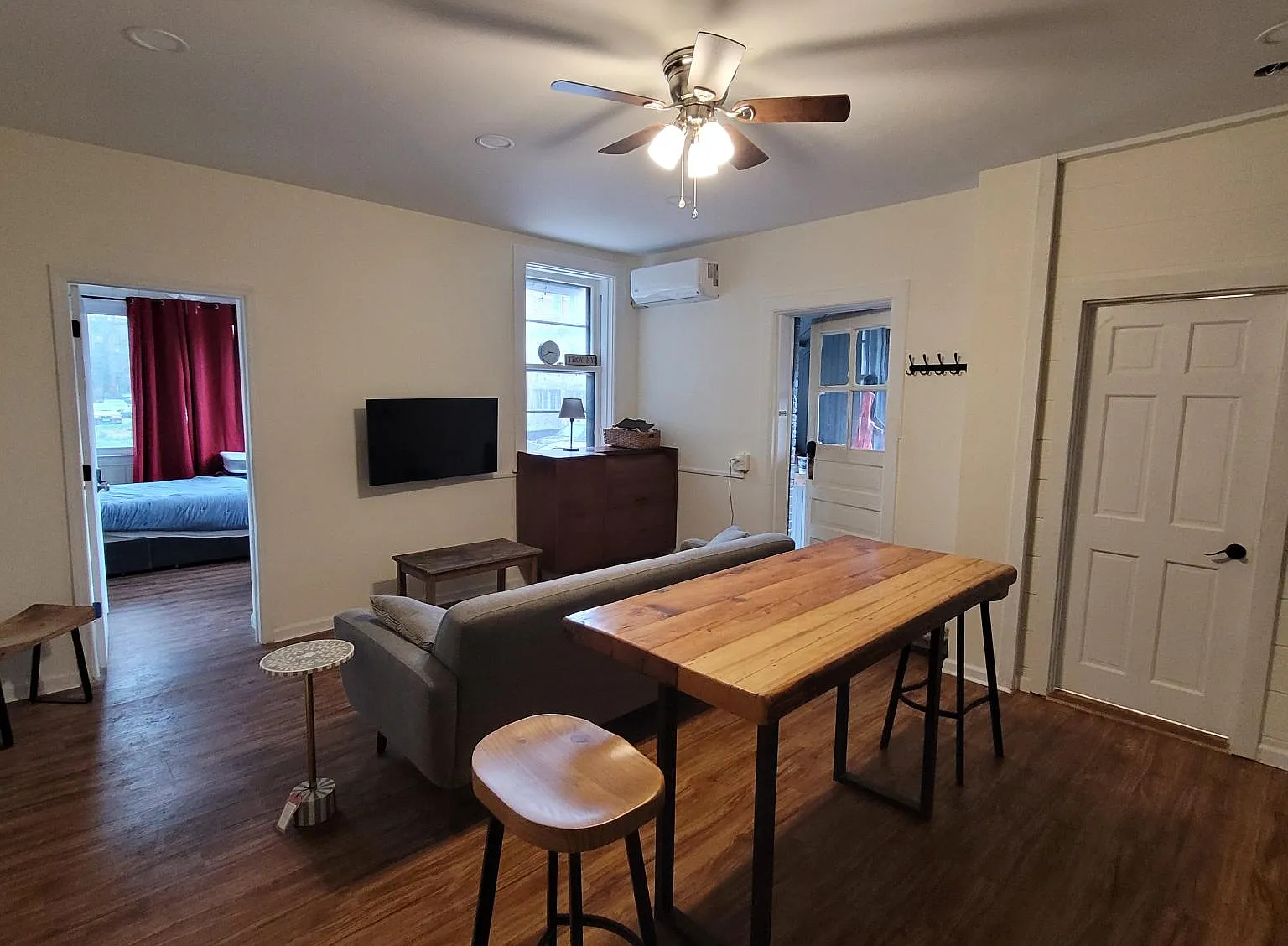 240 2nd Street - Duplex — Photo 4