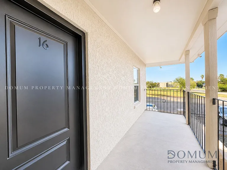 1811 Perkins Ave #4 — Photo 6