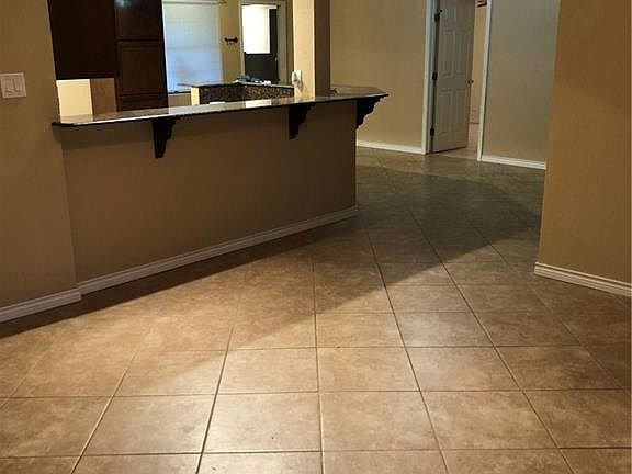4th image of 4701 Mayo Dr