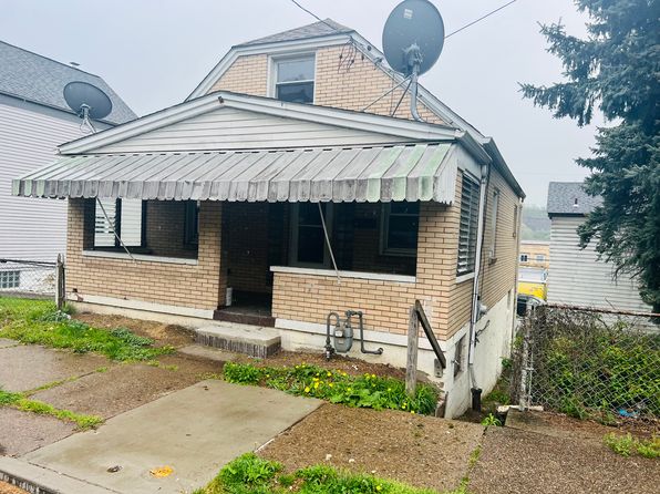 704 Ohio Ave FRONT 1