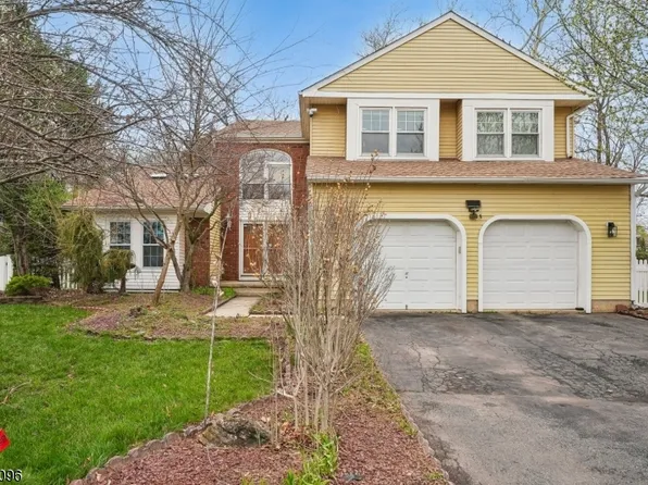 9 Chipwood Lane, North Brunswick Twp., NJ 08902