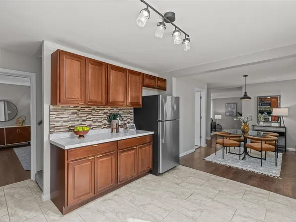 4569 Newport Ave, Saint Louis, MO 63116