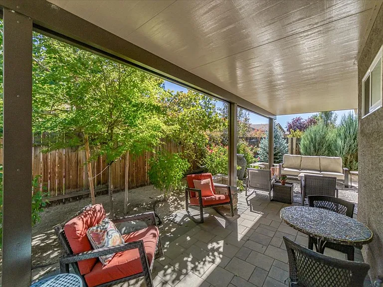 10562 Thistle Berry Ct — Photo 39