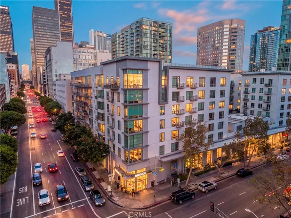 645 W 9th St APT 744, Los Angeles, CA 90015