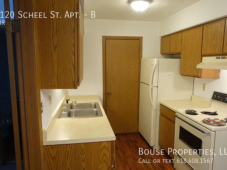 2120 Scheel St #B — Photo 3