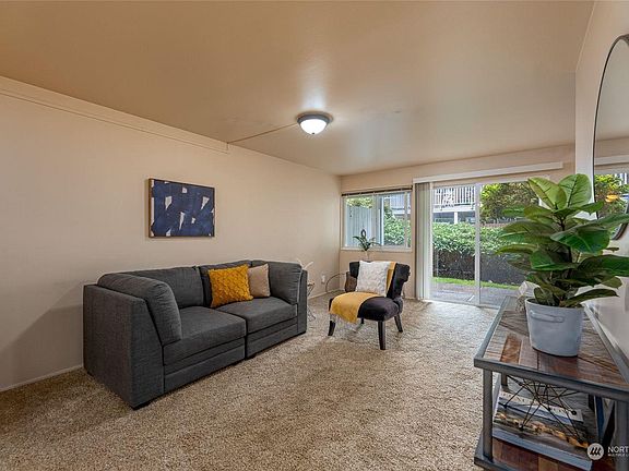 3rd image of 5711 122nd Pl SE APT 217