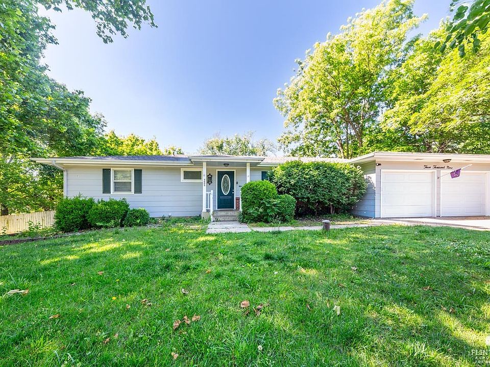 1st image of 3009 Wayne Dr